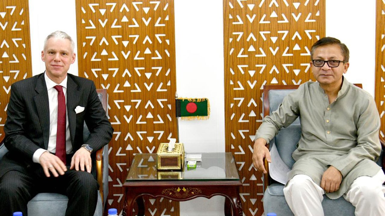 বাণিজ্যমন্ত্রীর সাথে সুইজারল্যান্ডের রাষ্ট্রদূতের বৈঠক