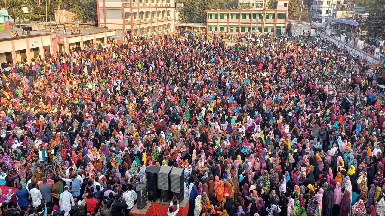 বিএনপি প্রার্থী মিলটনের জনসভায় নারীদের জনস্রোত
