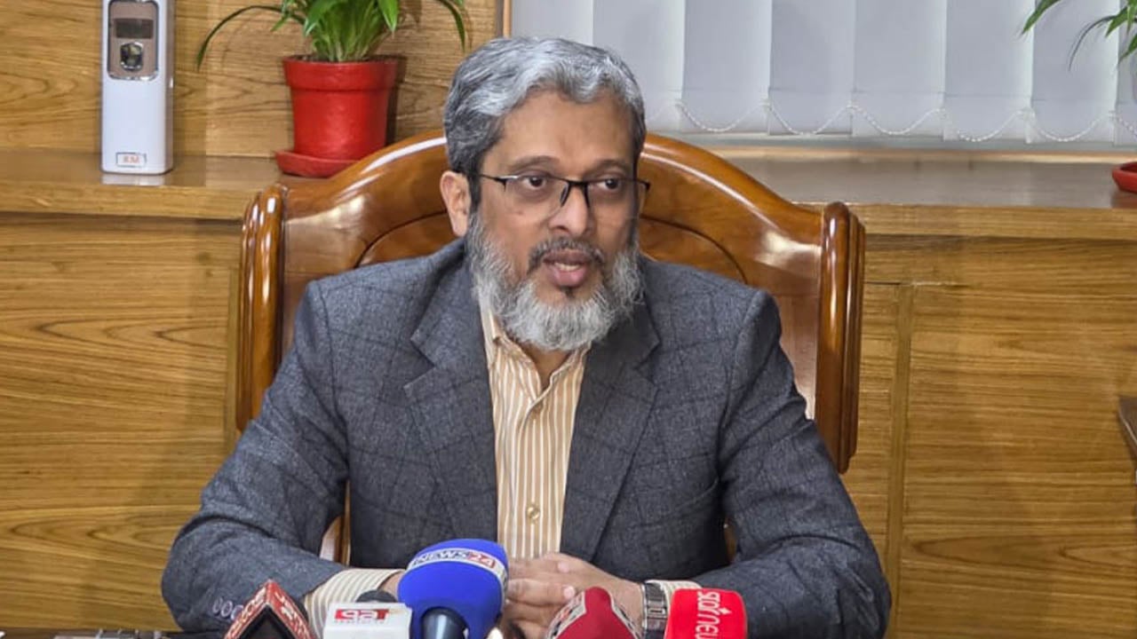 শোকজের জবাব সন্তোষজনক না হলে শাস্তির ব্যবস্থা