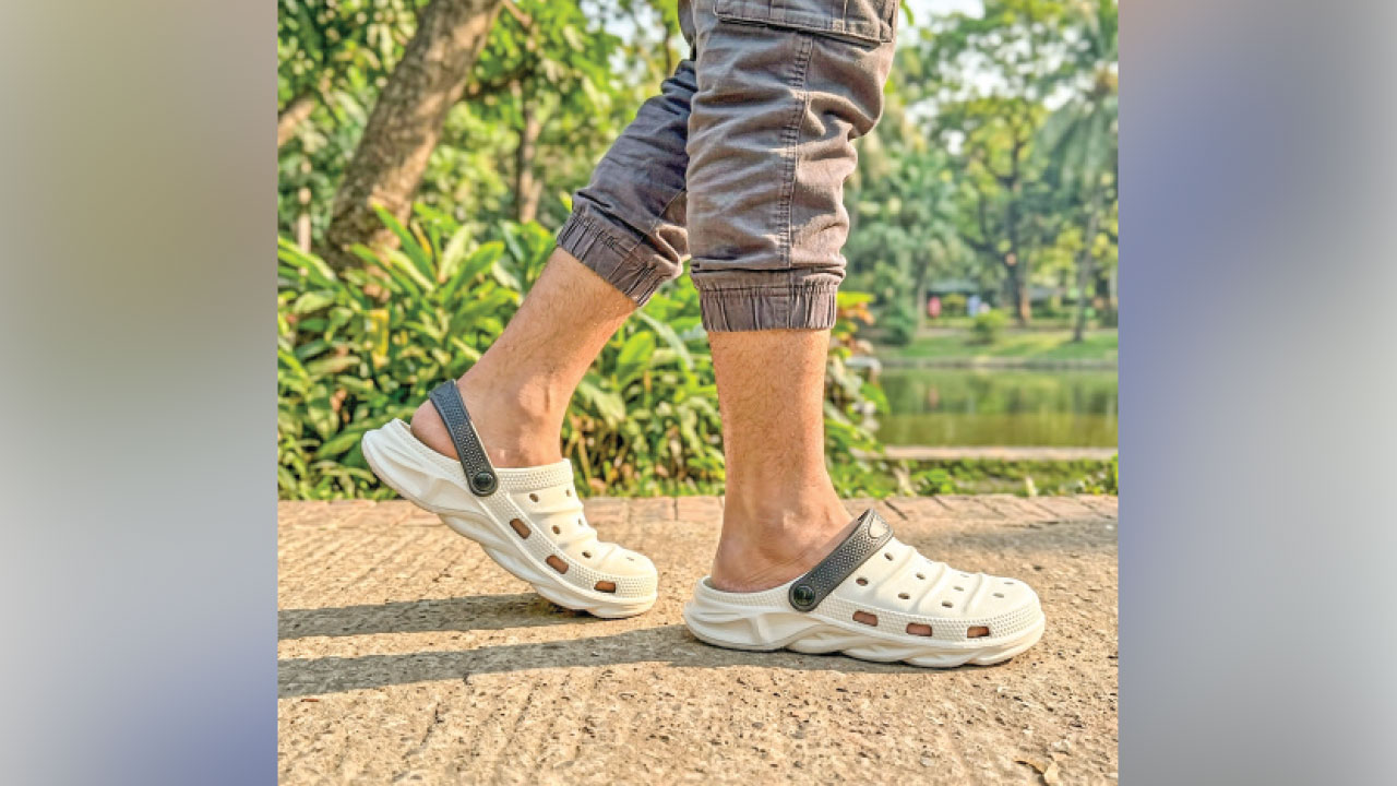 বাদলা-দিনের-জুতা-6