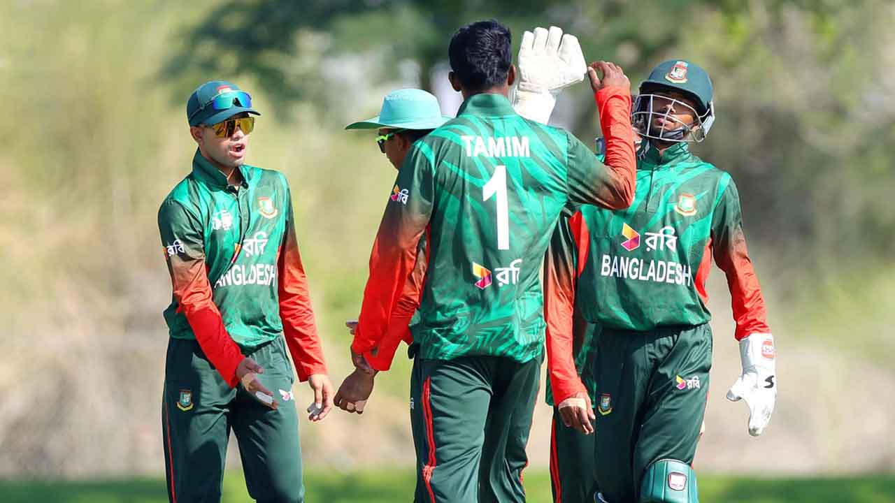 নেপালকে উড়িয়ে সেমির পথে যুবারা