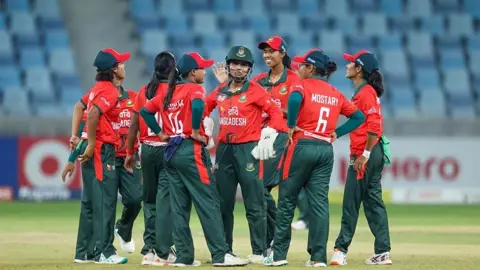 ভারতের বিপক্ষে চাপ উড়িয়ে খেলতে চায় বাংলাদেশ