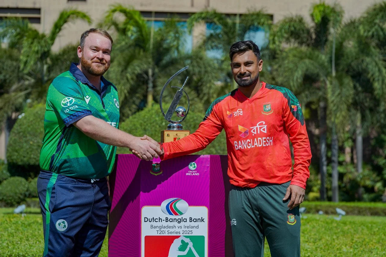 আয়ারল্যান্ডের বিপক্ষে টসে জিতে ফিল্ডিংয়ে বাংলাদেশ