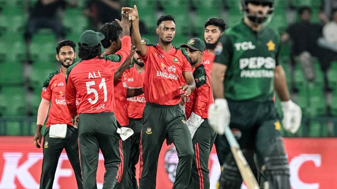 বাবরকে বাদ দিয়ে বাংলাদেশ সফরে পাকিস্তান