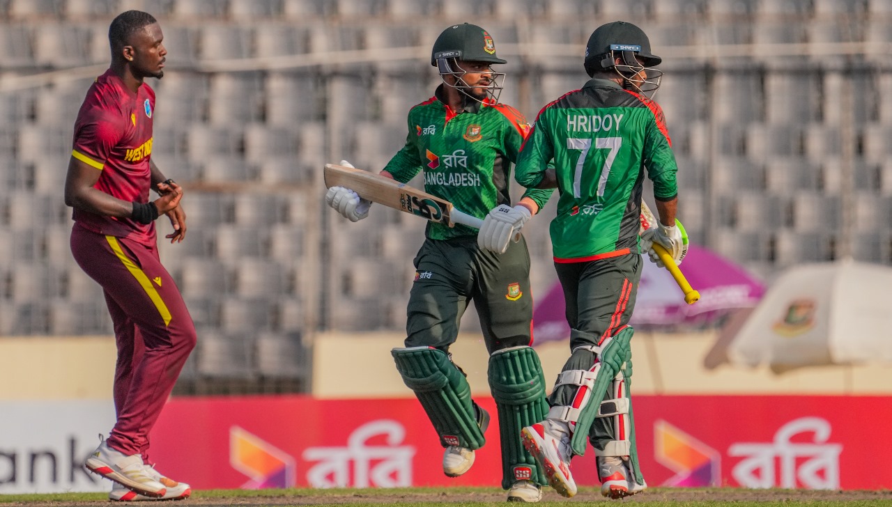 ২০৭ রানে থামল বাংলাদেশ, ওয়েস্ট ইন্ডিজের লক্ষ্য ২০৮