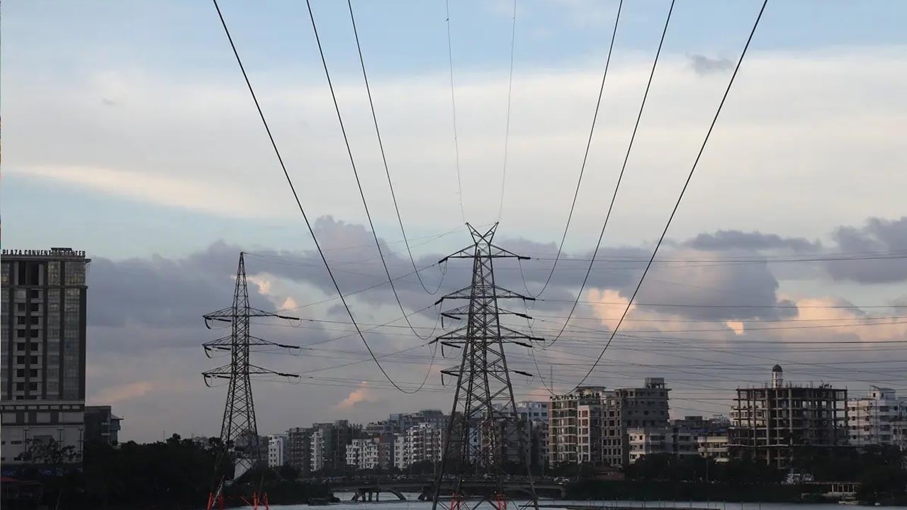 বকেয়া পরিশোধের পর পূর্ণ মাত্রায় বিদ্যুৎ সরবরাহ শুরু আদানির