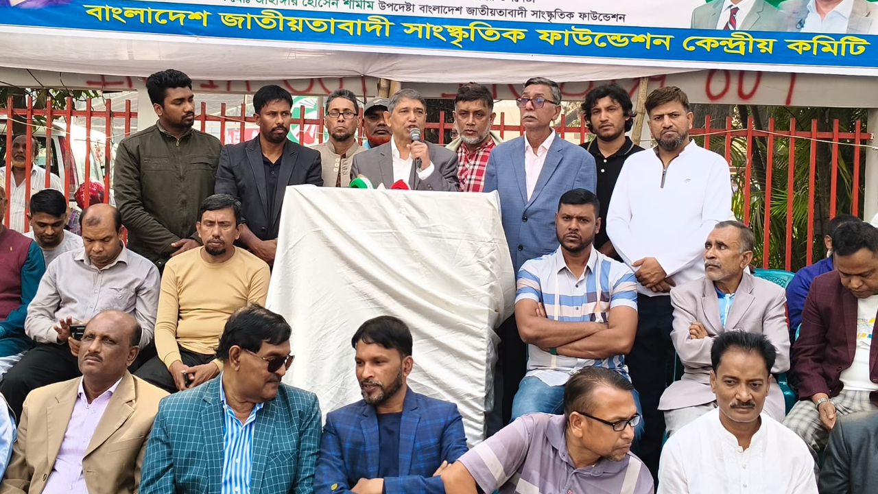 নির্বাচন নিয়ে গভীর ষড়যন্ত্র শুরু হয়েছে: আজম খান
