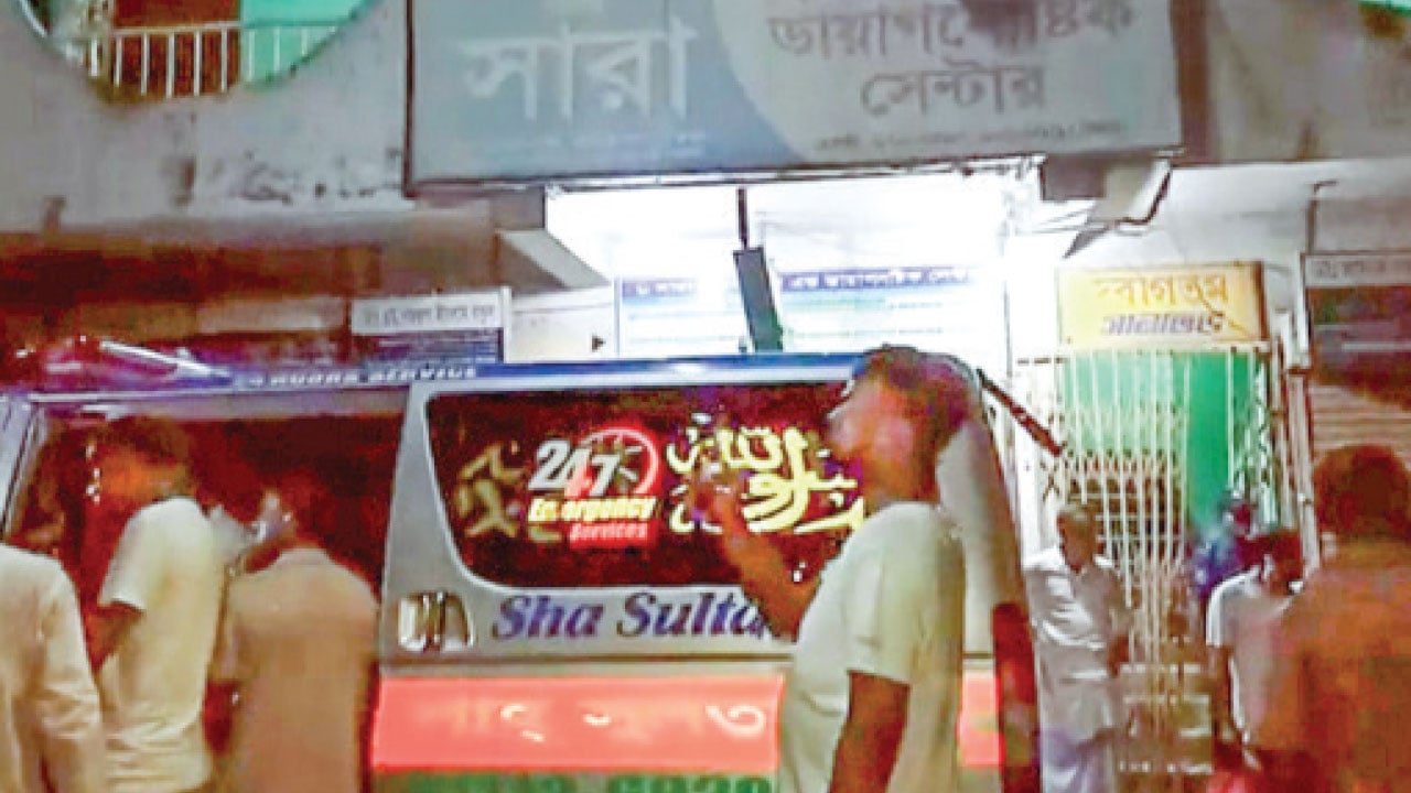 বগুড়ায় ভুল চিকিৎসায় তিন রোগীর মৃত্যু, চিকিৎসাসেবায় নজরদারি নেই