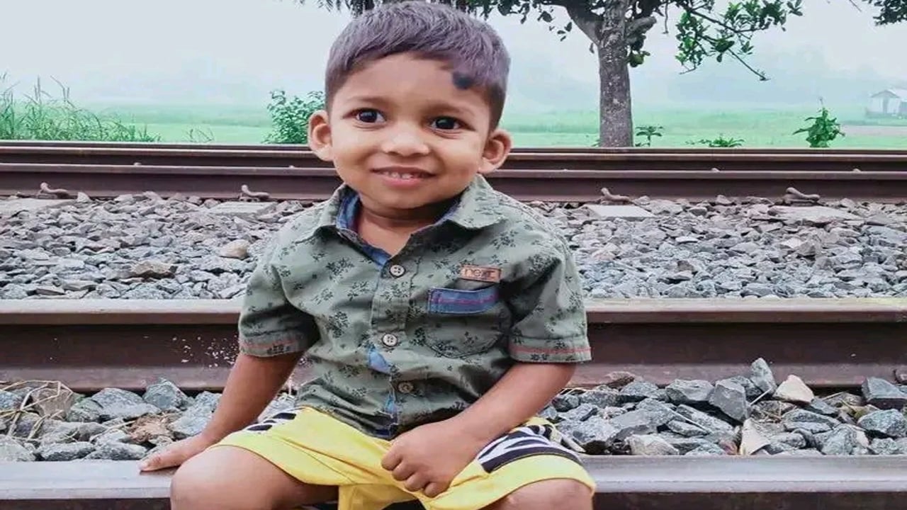 নিখোঁজের ৪ দিন পর পুকুরে মিলল শিশুর লাশ