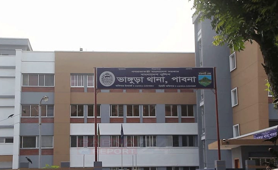 ট্রাকচাপায় শিশু নিহত,বাবা হাসপাতালে