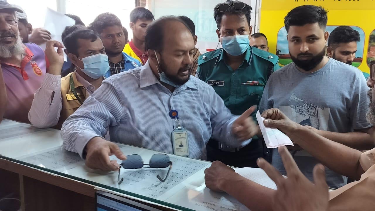 ভ্রাম্যমাণ আদালতের অভিযান অব্যাহত, জরিমানা ৩০ হাজার