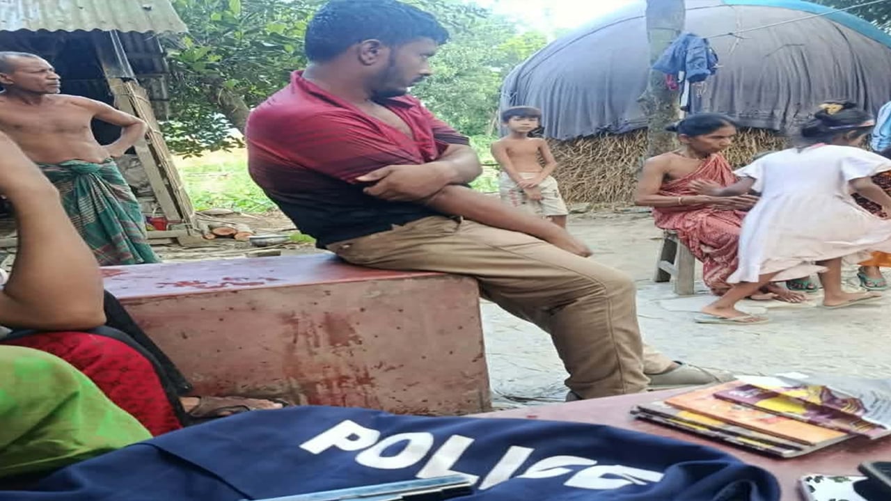 মুকসুদপুরে খেলনা পিস্তলসহ ভুয়া পুলিশ আটক