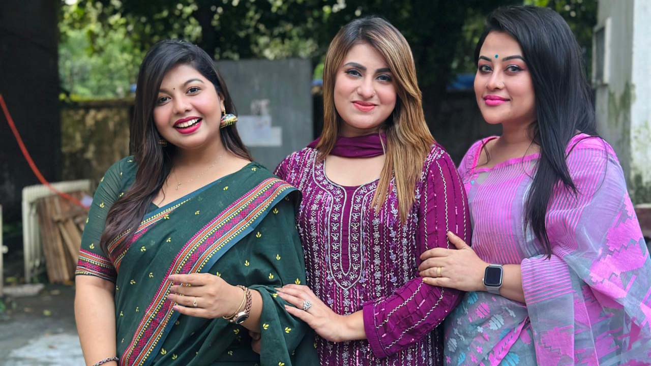 জাতীয় নৃত্য প্রতিযোগিতার বিচারক লাবণ্য-শখ-রুহী