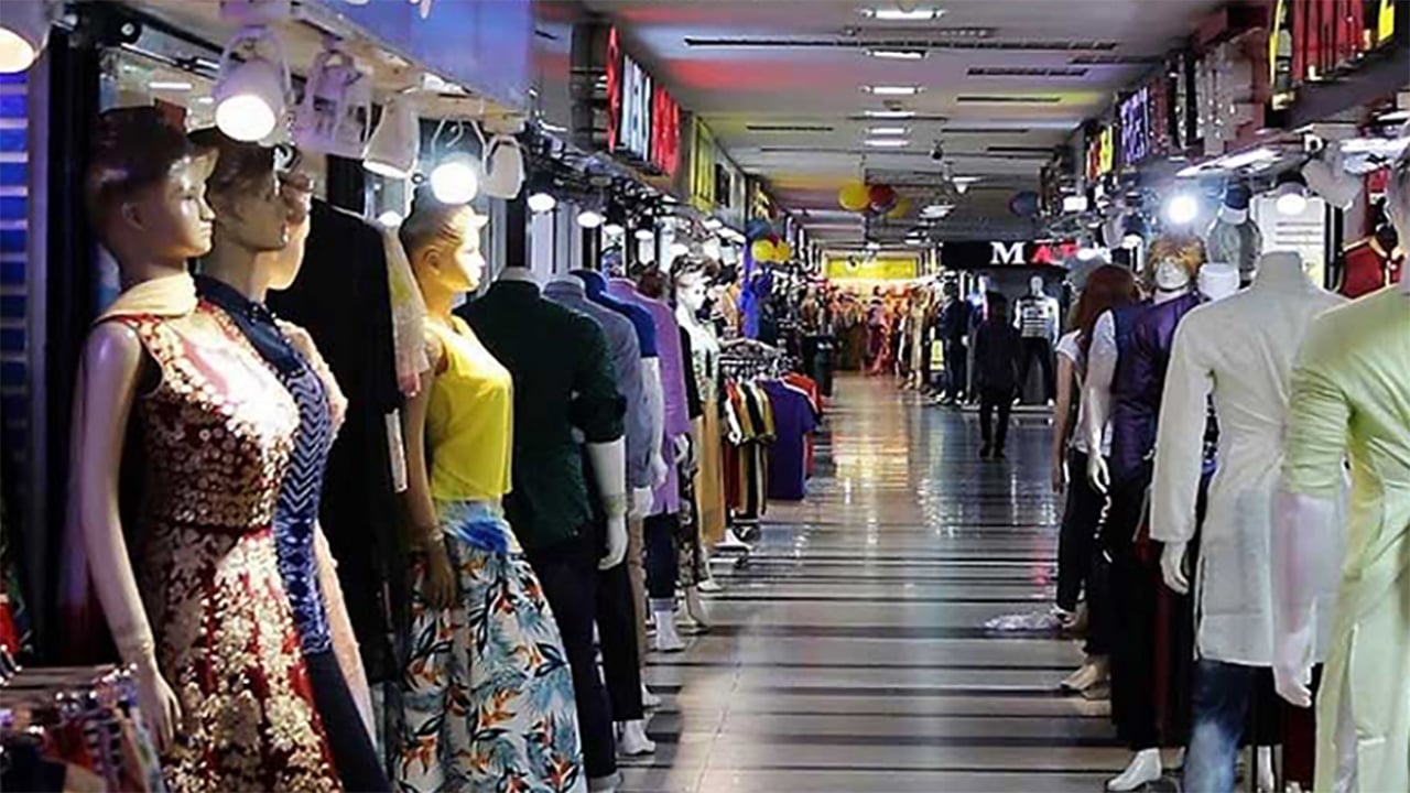 দেশের সব দোকান-শপিং মল রাত ৮টার মধ্যে বন্ধের সিদ্ধান্ত