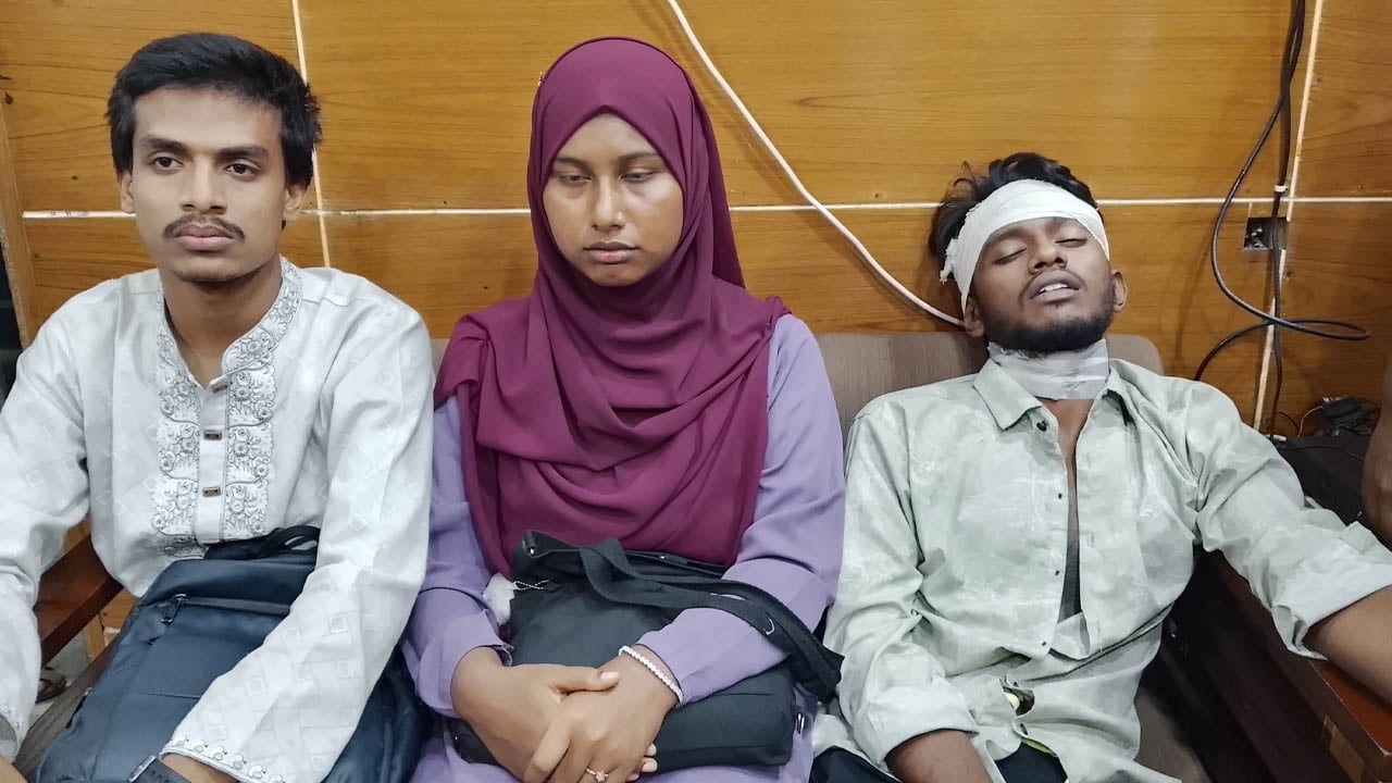 বৈষম্যবিরোধী ছাত্র আন্দোলনের নারী প্রতিনিধি ও দুই সমন্বয়কের উপর হামলা