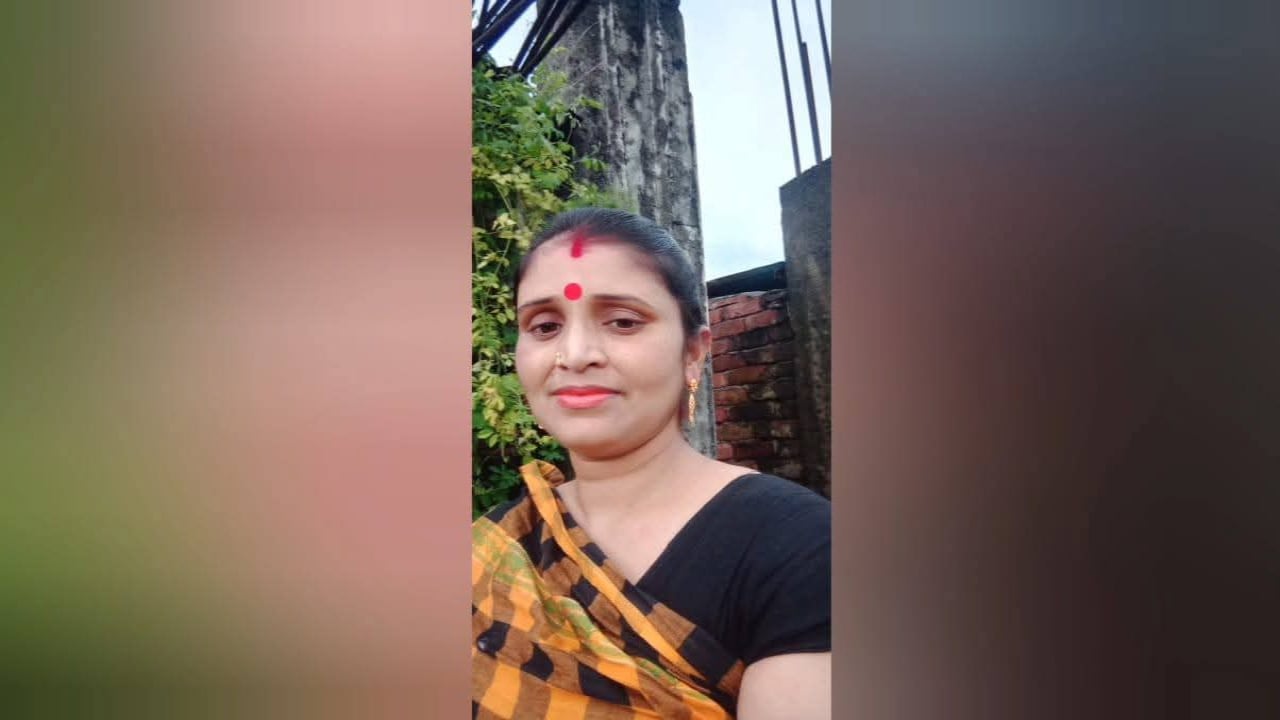 বাজি ফোটানো কেন্দ্র করে পুলিশ সদস্যের স্ত্রীকে পিটিয়ে হত্যা