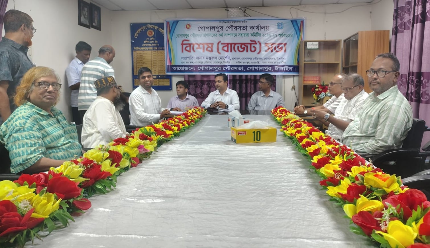 রাস্তা, ড্রেন ও কালভার্ট নির্মাণ, ময়লা ব্যবস্থাপনায় জোর