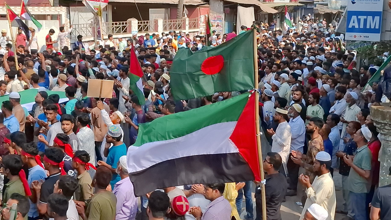 গাজায় ইসরাইলি গণহত্যার প্রতিবাদে রাজধানীসহ সারাদেশে বিক্ষোভ