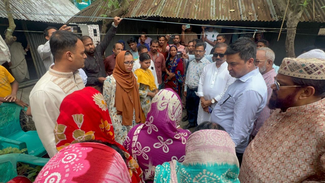 ৭ম শ্রেণির ছাত্রীর বাল্যবিয়ে বন্ধ করলেন এমপি