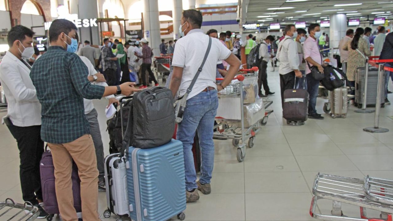 ‘নিরাপত্তাজনিত কারণে’ বিমানবন্দরে দর্শনার্থী নিষিদ্ধ