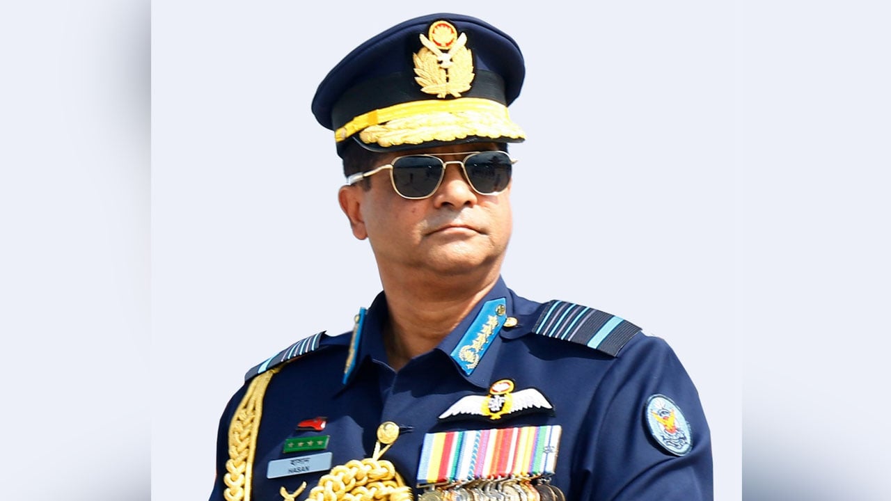 ইতালি সফর শেষে দেশে ফিরলেন বিমান বাহিনী প্রধান