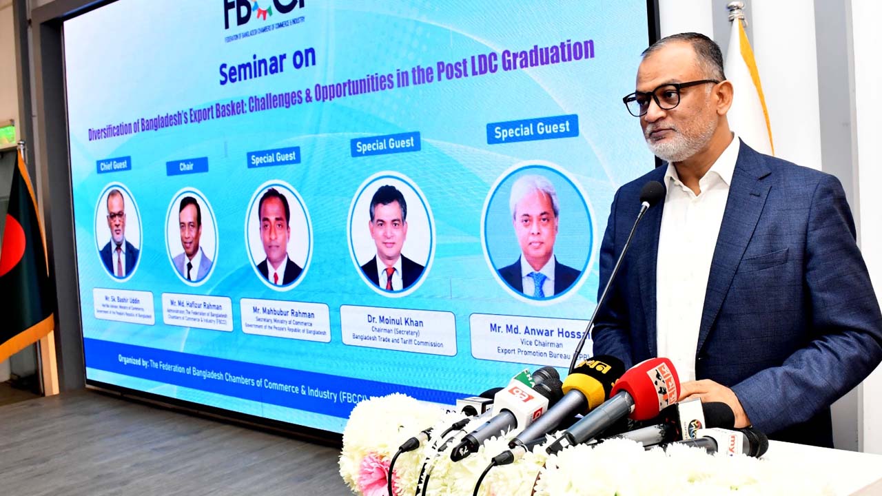 চ্যালেঞ্জ রয়েছে, সুযোগ আরও বড়: বাণিজ্য উপদেষ্টা