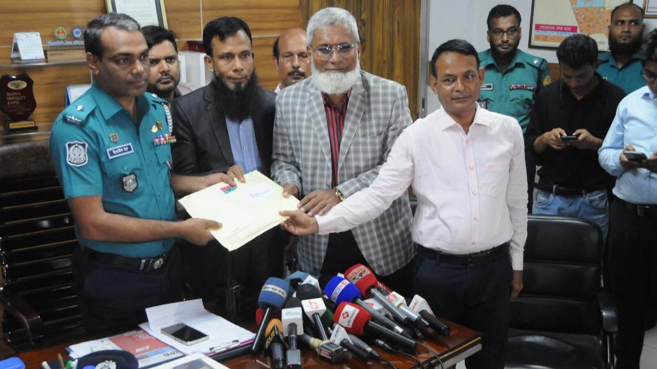 রকিব-হুদা-আউয়াল কমিশনের বিরুদ্ধে বিএনপির মামলা