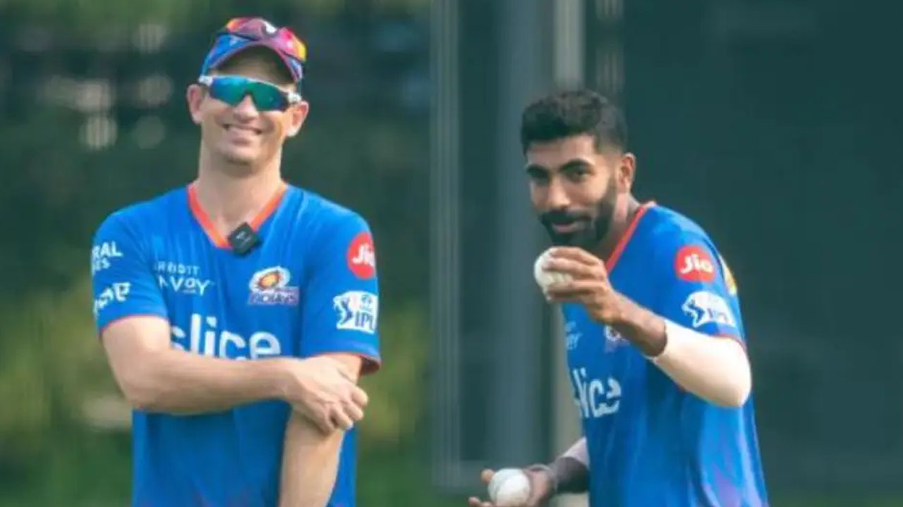 বুমরাকে নিয়ে বন্ডের শঙ্কা এবং পরামর্শ