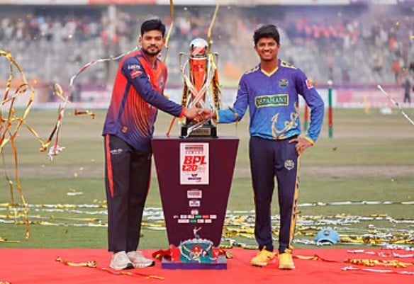 ফাইনালে টস জিতে ফিল্ডিংয়ে চট্টগ্রাম