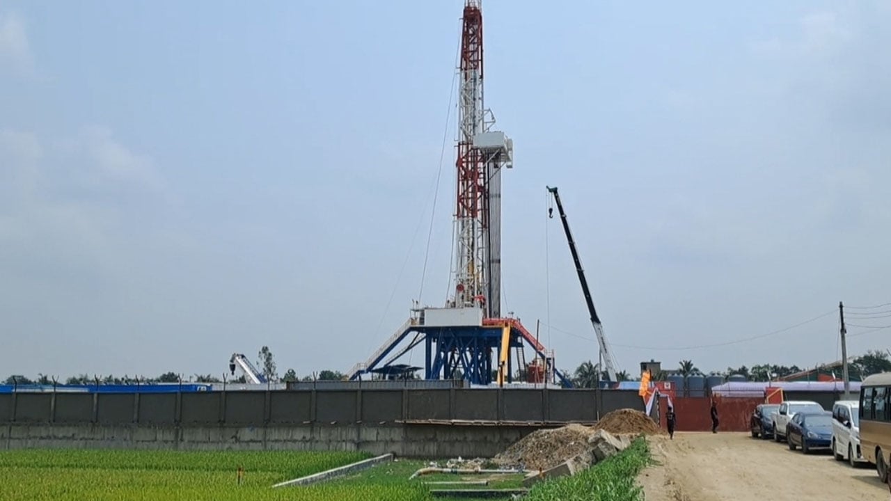 দেশের প্রথম গভীর অনুসন্ধান কূপ, দিনে মিলবে ১৫ মিলিয়ন ঘনফুট গ্যাস