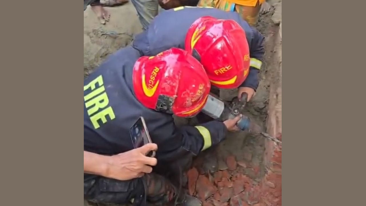 ব্রাহ্মণবাড়িয়ায় সেপটিক ট্যাংকে নেমে চারজনের মৃত্যু