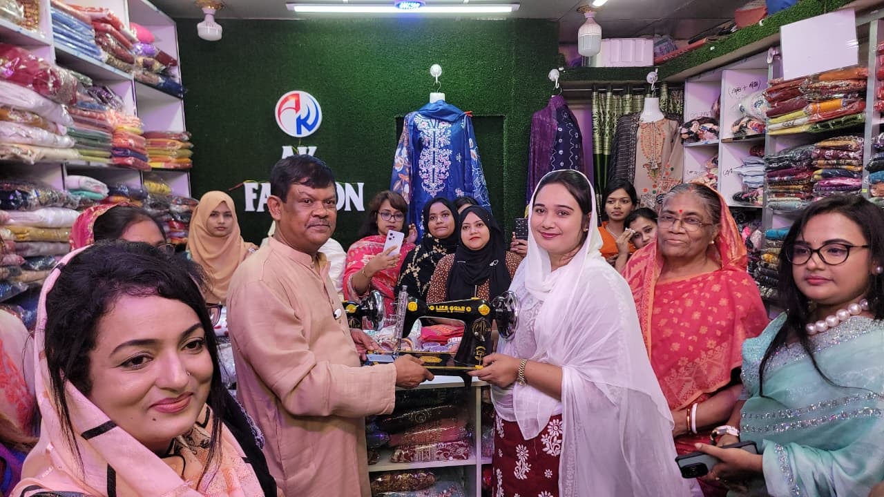 নারীদেরকে অর্থনৈতিকভাবে স্বাবলম্বী করতে কাজ করছেন প্রধানমন্ত্রী: রহমাতুল্লাহ