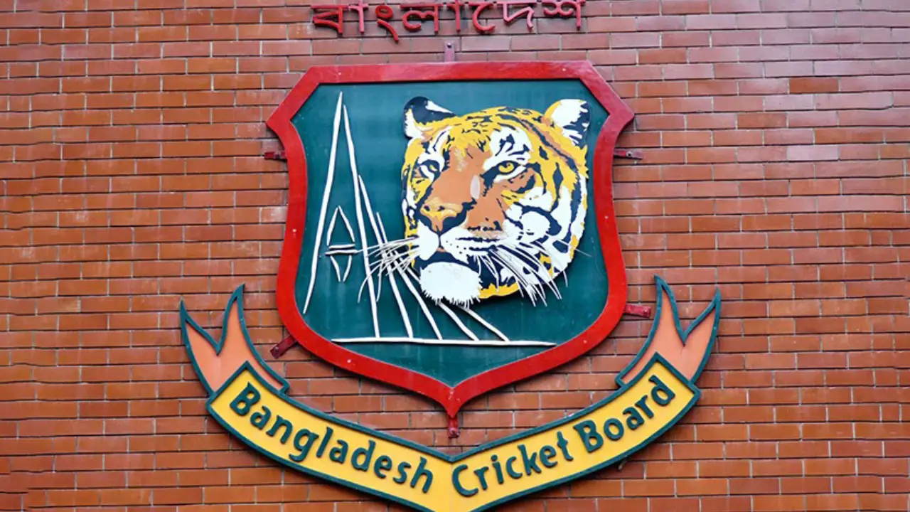 সূচি প্রকাশের দিনে নতুন বিতর্ক!