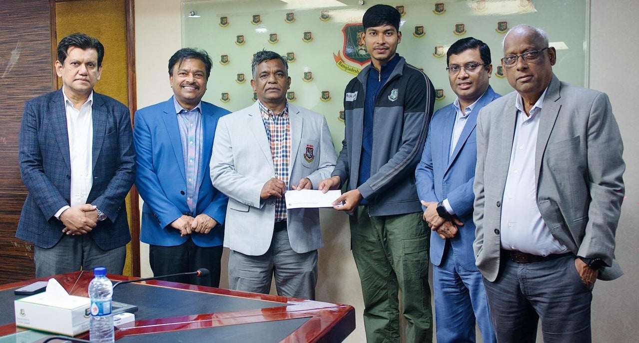 শাহিনকে আর্থিক সহায়তা বিসিবির