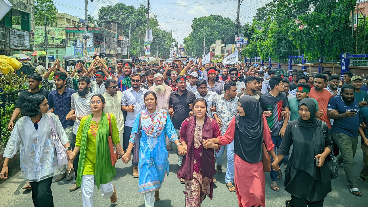 বিএনপির বিরুদ্ধে বৈষম্যবিরোধী ছাত্র আন্দোলনের বিক্ষোভ