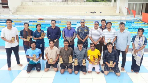 বরিশাল বিশ্ববিদ্যালয়ে আন্তঃবিভাগ সাঁতার প্রতিযোগিতা 