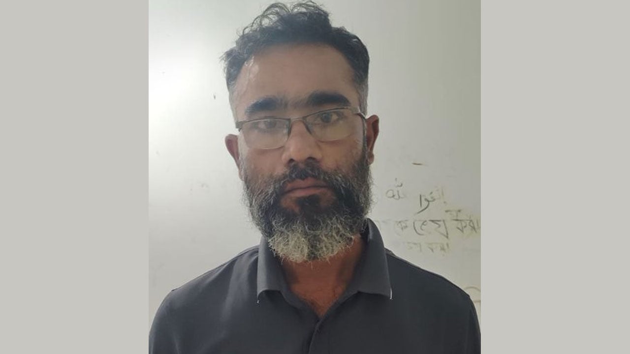 বুড়িচংয়ে মাদক সেবনের অভিযোগে যুবলীগ নেতা আটক