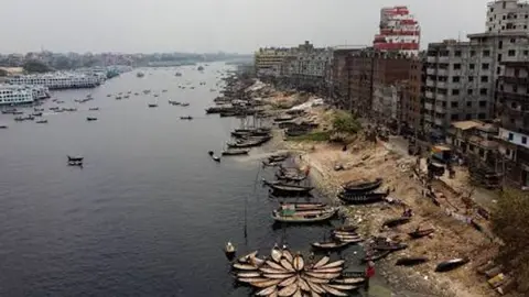 বুড়িগঙ্গায় ডুবে যাওয়া দুই শিশুর লাশ উদ্ধার