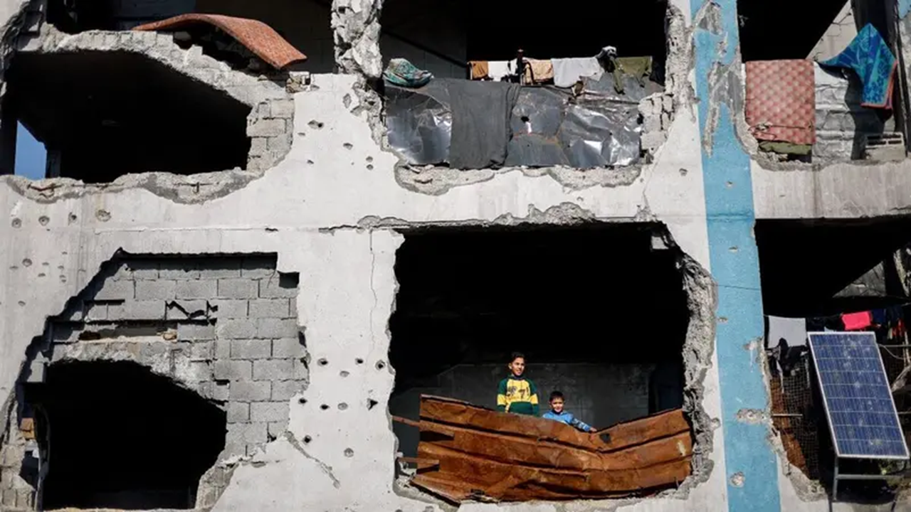 গাজায় ইসরাইলি বিমান হামলায় দুই ফিলিস্তিনি নিহত