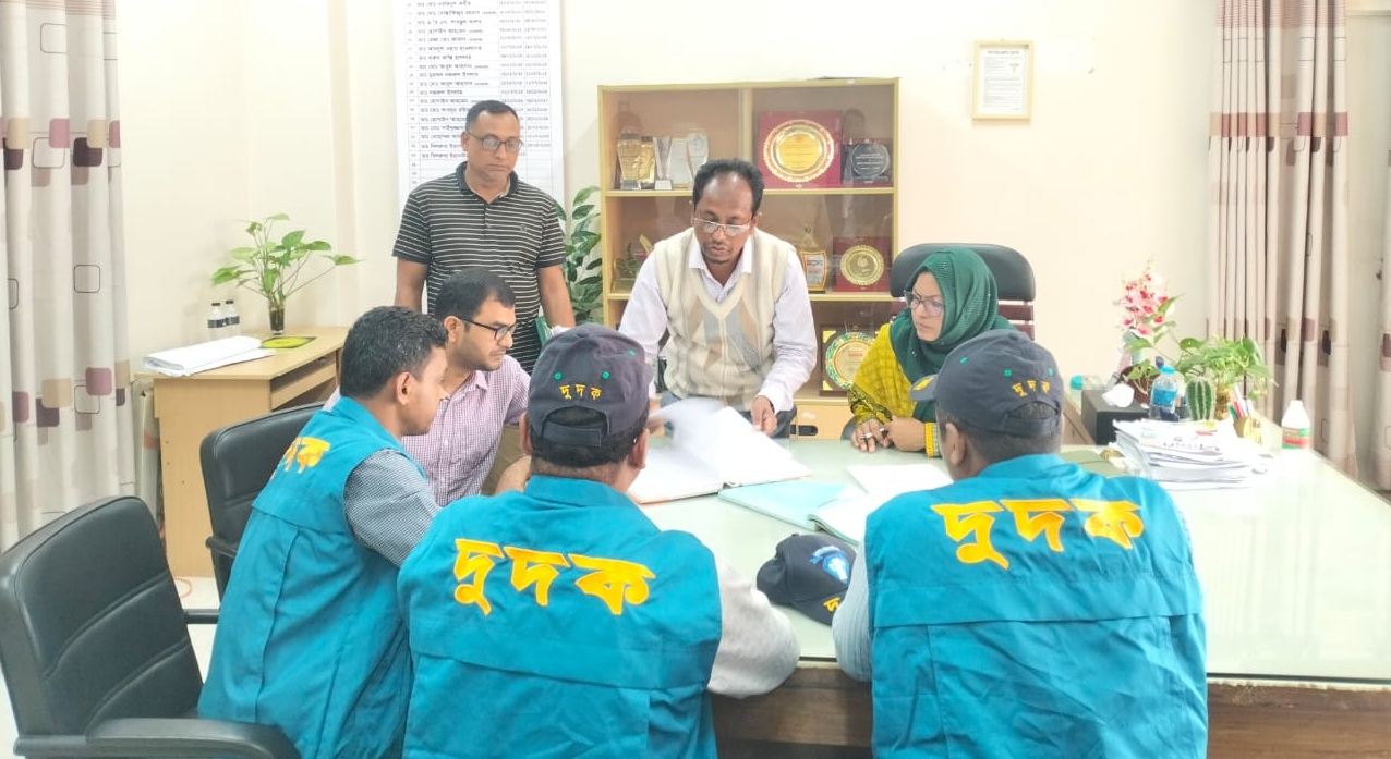 অনিয়ম ও দুর্নীতির অভিযোগে সরকারি প্রতিষ্ঠানে দুদকের অভিযান