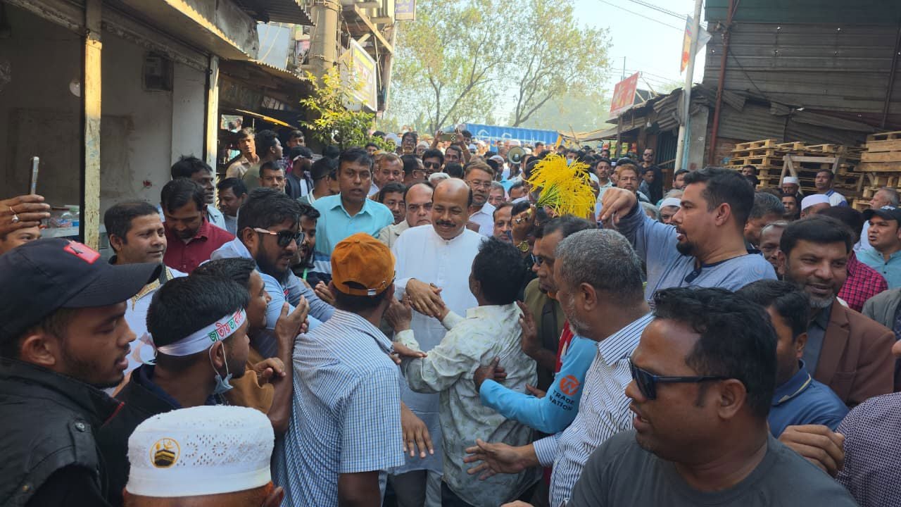 তরুণদের দক্ষ জনশক্তিতে গড়ে তুলে বেকারত্ব দূর করার প্রতিশ্রুতি আসলাম চৌধুরীর
