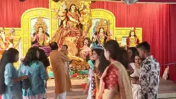 খুলনার ১১৯ পূজামণ্ডপে তিন স্তরের নিরাপত্তা