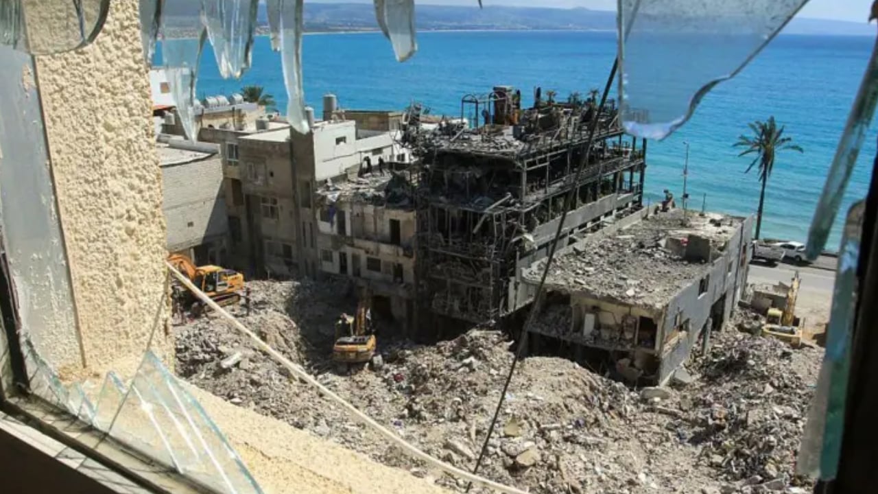 যুদ্ধবিরতির মধ্যেই লেবানন-ইসরাইলের পাল্টাপাল্টি হামলার অভিযোগ