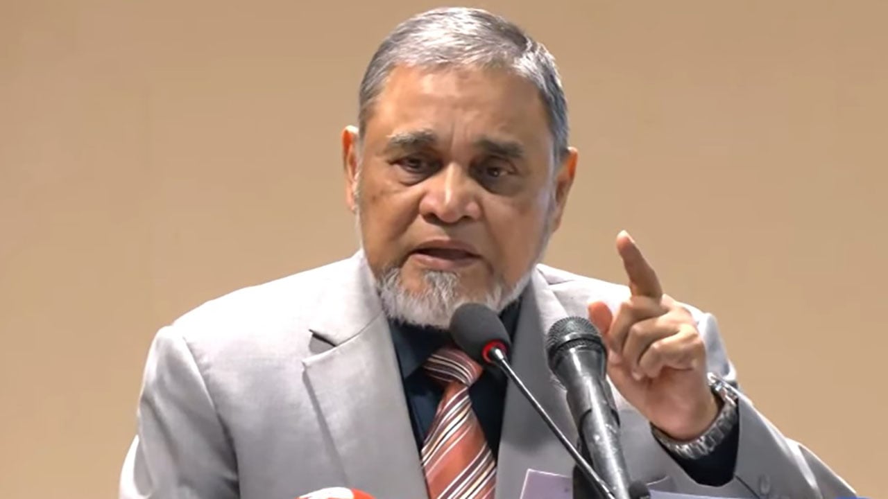 আইন মেনে কাজ করবো, অন্যায় নির্দেশনা দেবো না: সিইসি