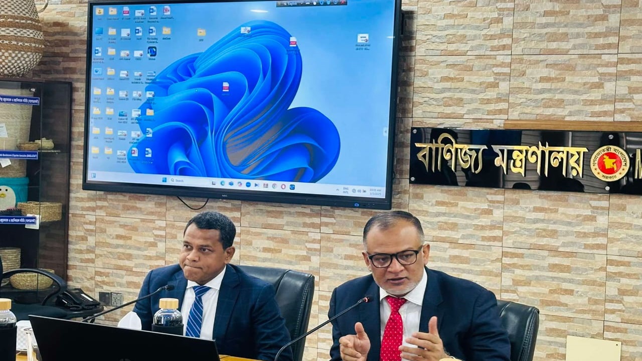বাংলাদেশে বিনিয়োগে যুক্তরাজ্যের ব্যবসায়ীদের প্রতি বাণিজ্য উপদেষ্টার আহ্বান