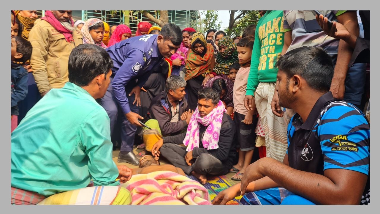 গুরুদাসপুরে সড়ক দুর্ঘটনায় নিহত ২, আহত ৫