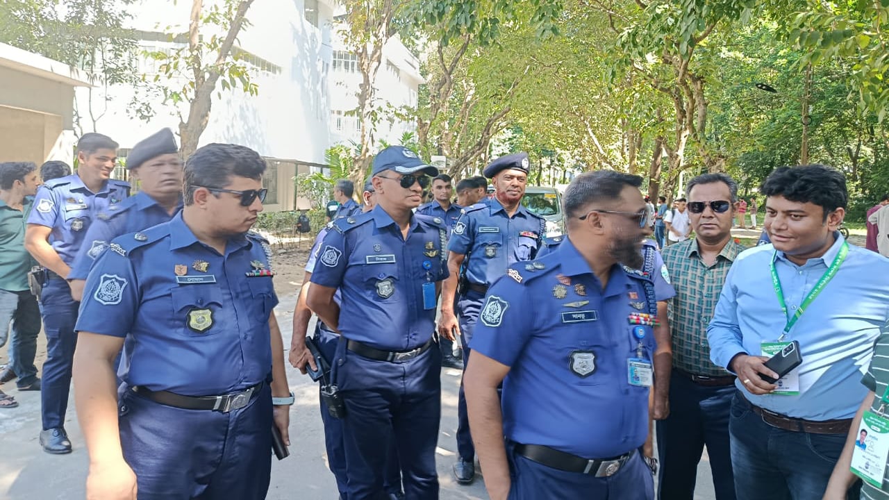 নির্বাচন ঘিরে চবি ক্যাম্পাসে ব্যাপক নিরাপত্তা
