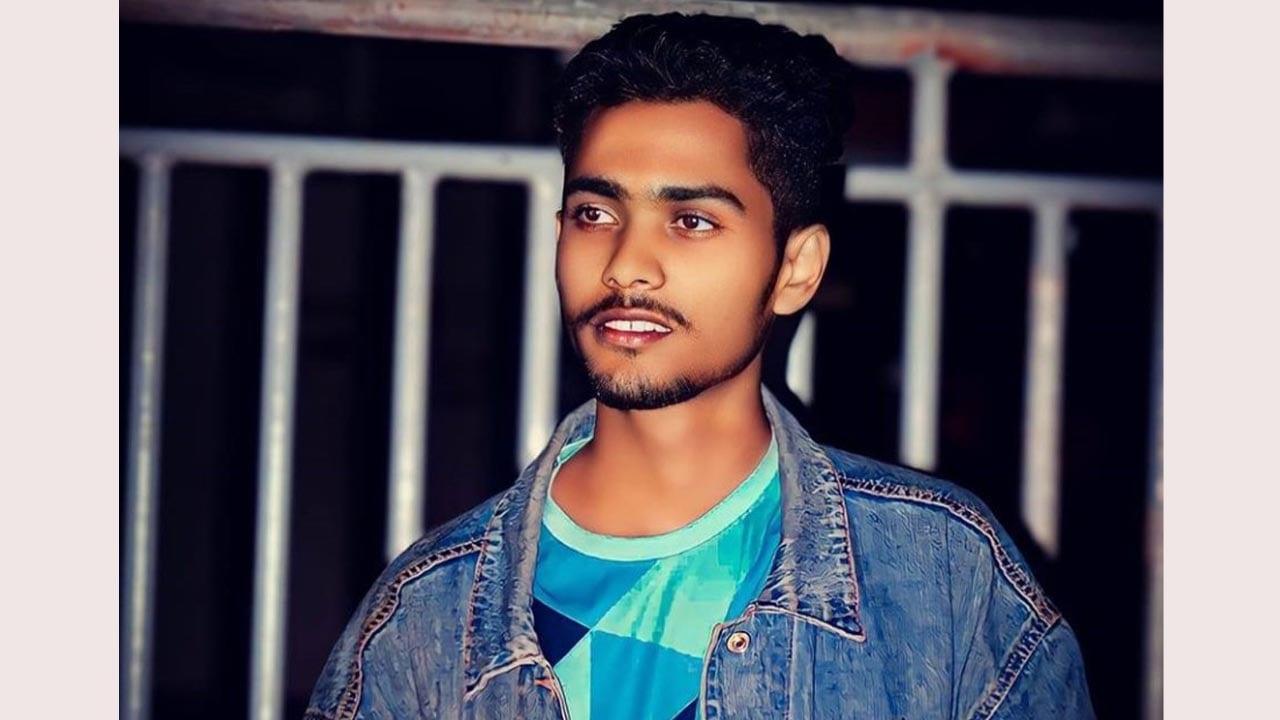 ফরিদগঞ্জে ফেসবুকে পোস্ট দিয়ে যুবকের আত্মহত্যা
