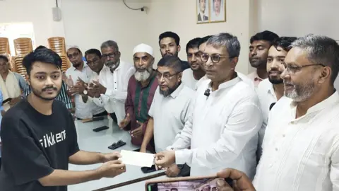 চাঁদপুরে সমাজসেবা মন্ত্রণালয়ের শিক্ষা অনুদান পেলো ৫০ মেধাবী 