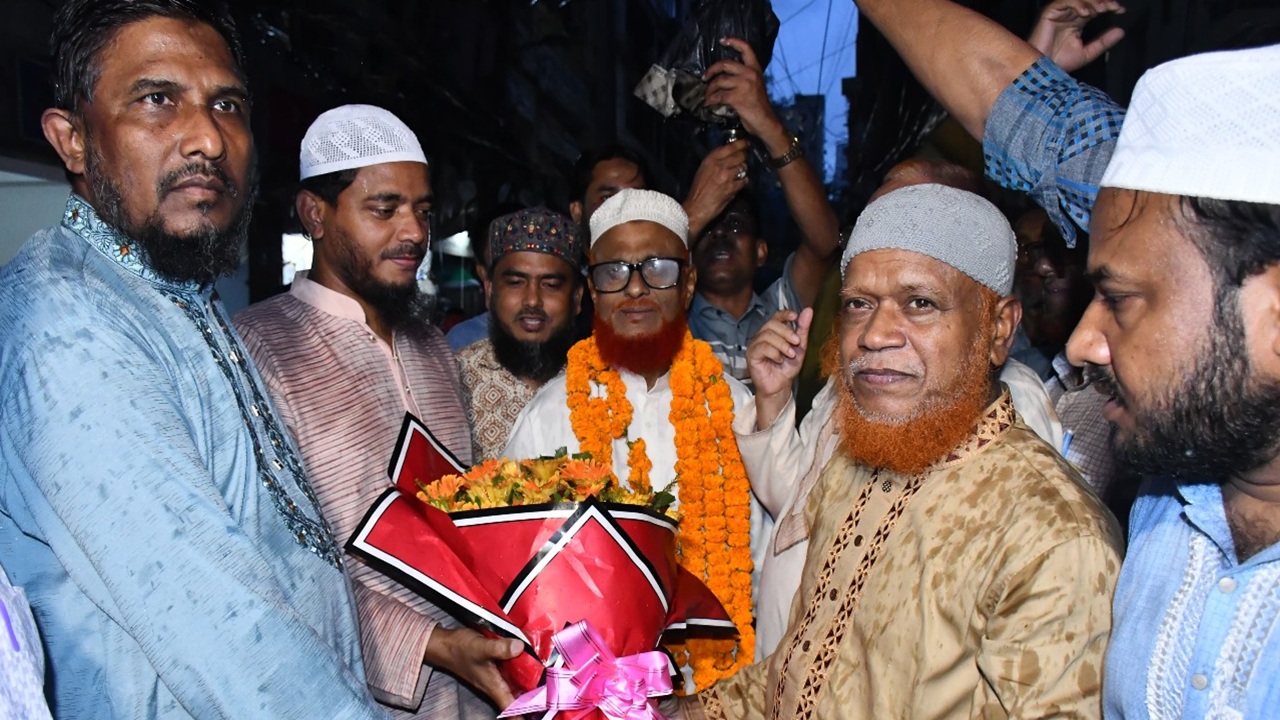 জামায়াত কাদা ছোড়াছুড়ির রাজনীতি করবে না: এটিএম আজহার
